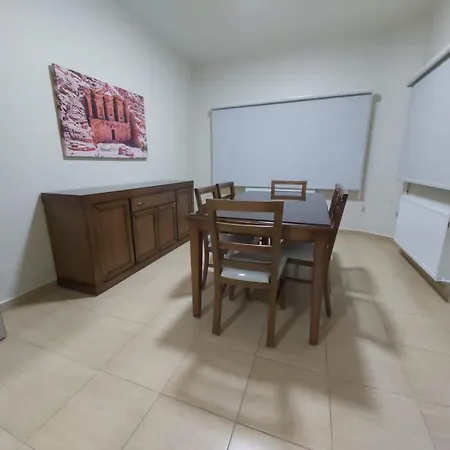 Cmk Housing Apartment Madaba Room photo